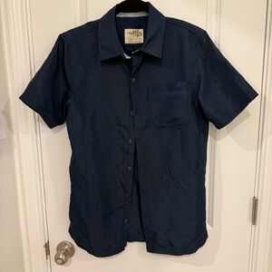 Reel Life Fishing Navy Blue Short Sleeve Button Down Shirt Size Small Outdoors